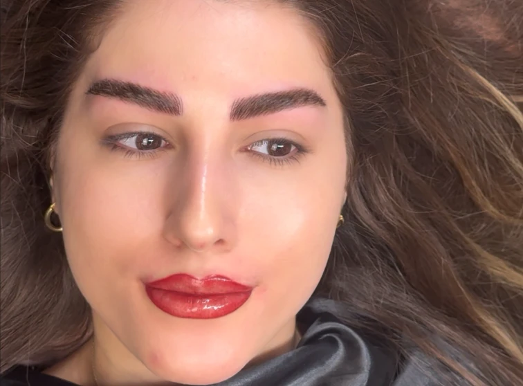 بعد از آرایش دائم صورت در سالن زیبایی پریسا مغانلو