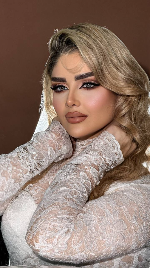 نمونه رنگ و لایت مو در واوان